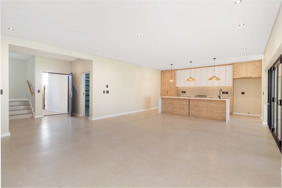 4 Bedroom Property for Sale in Sandown Western Cape